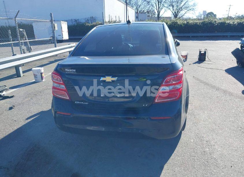 Photo 16 of 2019 Chevrolet Sonic LT AUTO (VIN 1G1JD5SB1K4111553)