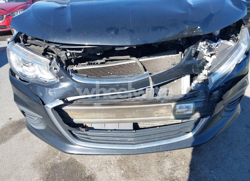 Photo 6 of 2019 Chevrolet Sonic LT AUTO (VIN 1G1JD5SB1K4111553)