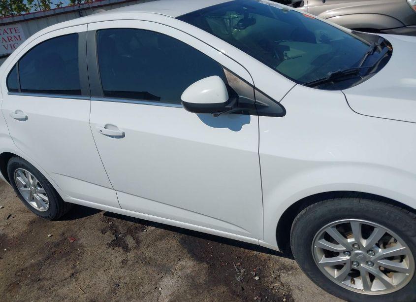 Photo 14 of 2019 Chevrolet Sonic LT AUTO (VIN 1G1JD5SB2K4150250)