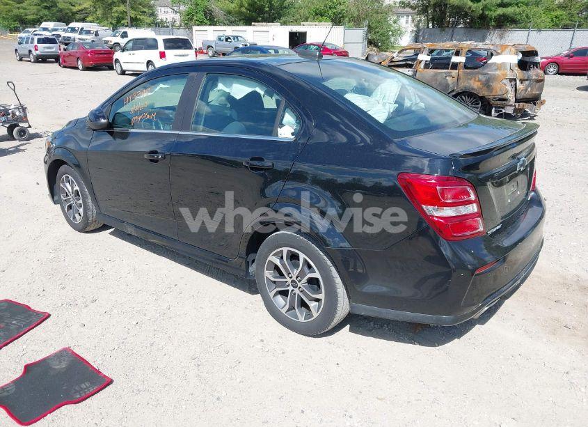 Photo 3 of 2019 Chevrolet Sonic LT AUTO (VIN 1G1JD5SB3K4108587)