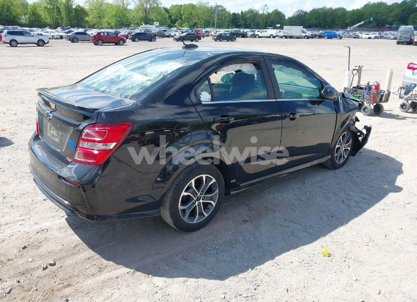 Photo 4 of 2019 Chevrolet Sonic LT AUTO (VIN 1G1JD5SB3K4108587)