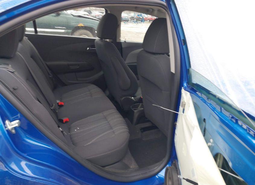 Photo 8 of 2019 Chevrolet Sonic LT AUTO (VIN 1G1JD5SB3K4110128)