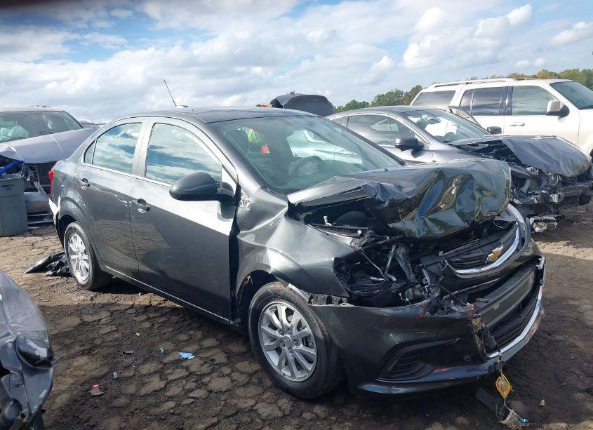 2019 Chevrolet Sonic LT AUTO (VIN 1G1JD5SB4K4101857) main photo