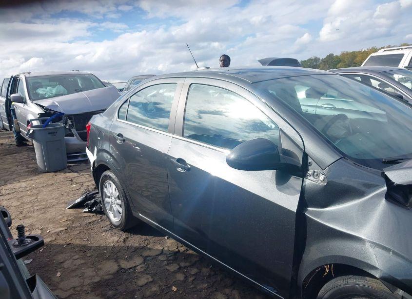 Photo 13 of 2019 Chevrolet Sonic LT AUTO (VIN 1G1JD5SB4K4101857)