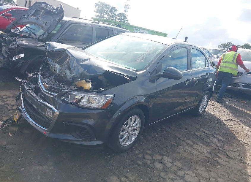 Photo 2 of 2019 Chevrolet Sonic LT AUTO (VIN 1G1JD5SB4K4101857)