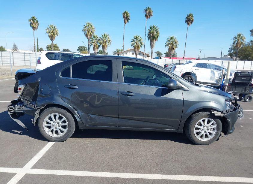 Photo 14 of 2019 Chevrolet Sonic LT AUTO (VIN 1G1JD5SB4K4150038)