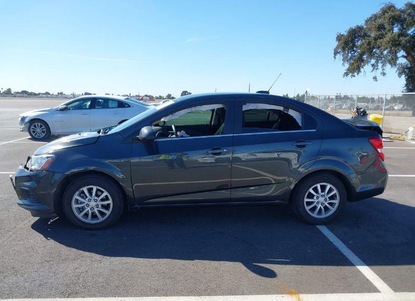 Photo 15 of 2019 Chevrolet Sonic LT AUTO (VIN 1G1JD5SB4K4150038)