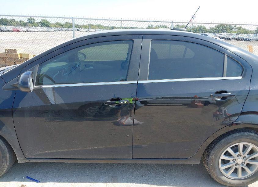 Photo 14 of 2020 Chevrolet Sonic FWD LT (VIN 1G1JD5SB4L4139056)