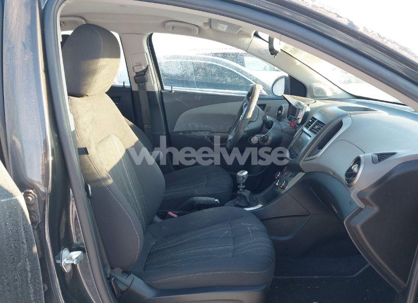 Photo 5 of 2014 Chevrolet Sonic LT MANUAL (VIN 1G1JD5SB5E4166558)