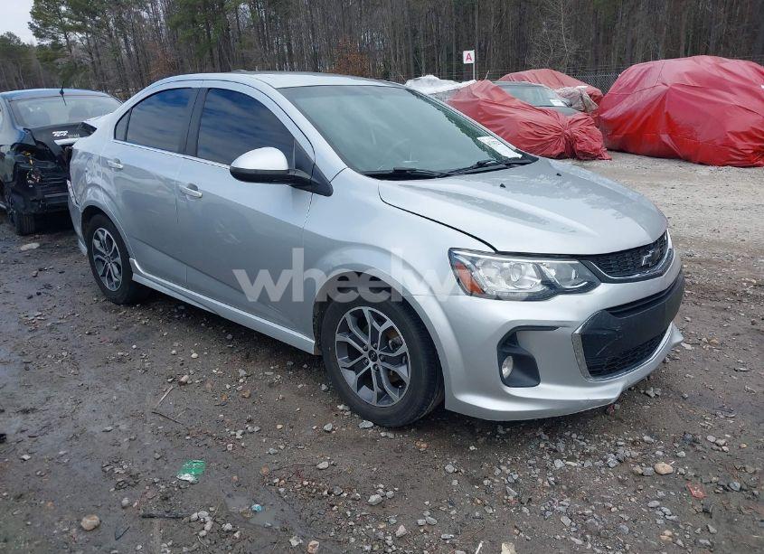 2019 Chevrolet Sonic LT AUTO (VIN 1G1JD5SB5K4107411) main photo