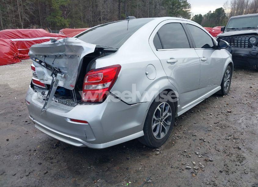 Photo 4 of 2019 Chevrolet Sonic LT AUTO (VIN 1G1JD5SB5K4107411)