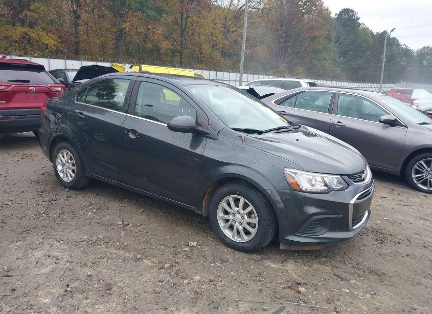 2019 Chevrolet Sonic LT AUTO (VIN 1G1JD5SB5K4109370) main photo