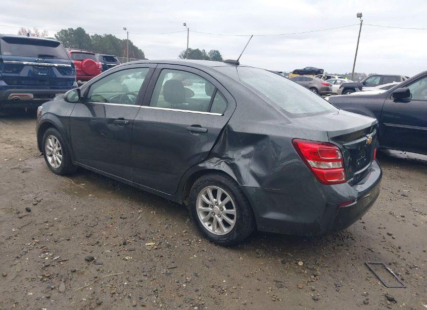 Photo 3 of 2019 Chevrolet Sonic LT AUTO (VIN 1G1JD5SB5K4109370)