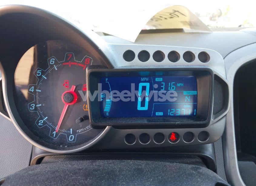 Photo 7 of 2014 Chevrolet Sonic LT MANUAL (VIN 1G1JD5SB6E4221664)