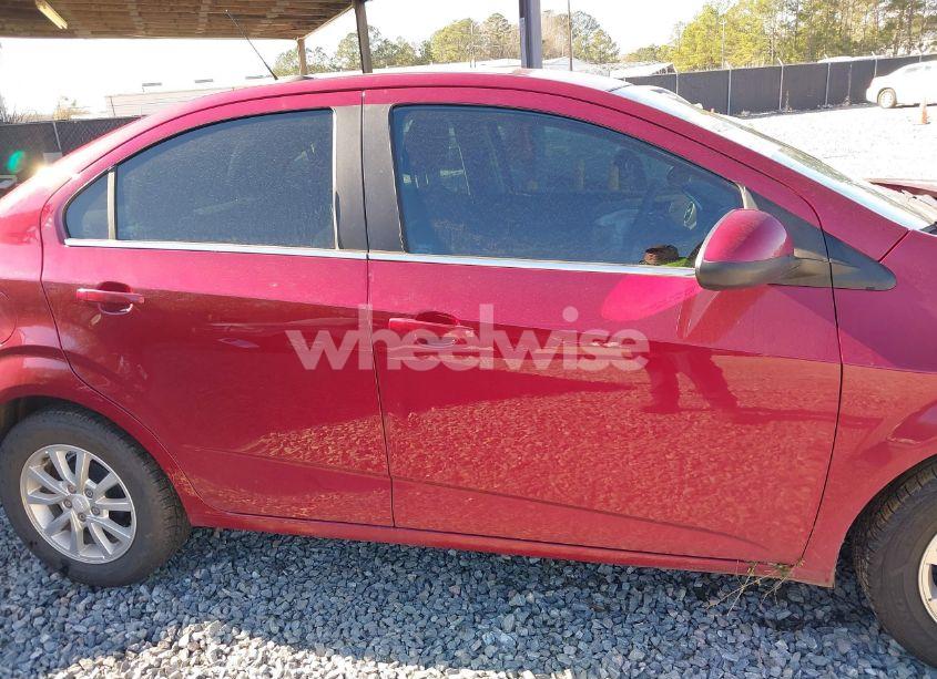 Photo 13 of 2019 Chevrolet Sonic LT AUTO (VIN 1G1JD5SB7K4105966)