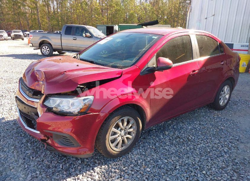 Photo 2 of 2019 Chevrolet Sonic LT AUTO (VIN 1G1JD5SB7K4105966)