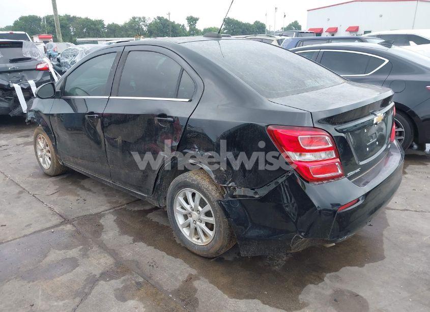 Photo 3 of 2019 Chevrolet Sonic LT AUTO (VIN 1G1JD5SB7K4143486)