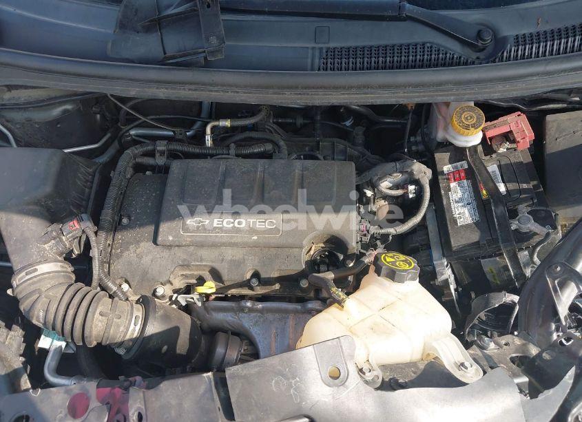 Photo 10 of 2020 Chevrolet Sonic FWD LT (VIN 1G1JD5SB7L4125541)