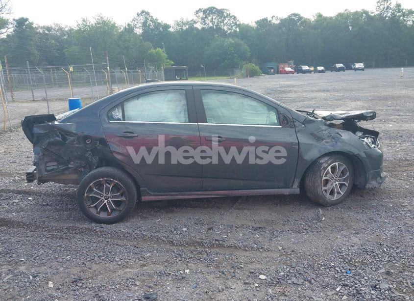 Photo 14 of 2020 Chevrolet Sonic FWD LT (VIN 1G1JD5SB7L4125541)