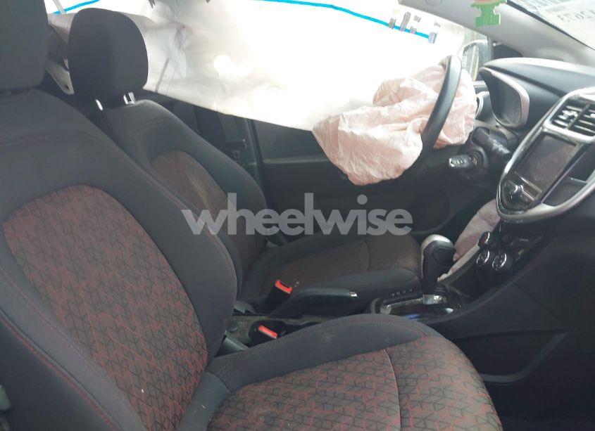 Photo 5 of 2020 Chevrolet Sonic FWD LT (VIN 1G1JD5SB7L4125541)