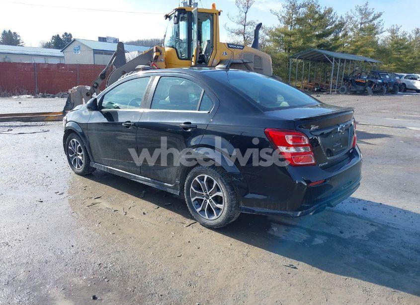 Photo 3 of 2020 Chevrolet Sonic FWD LT (VIN 1G1JD5SB7L4144316)