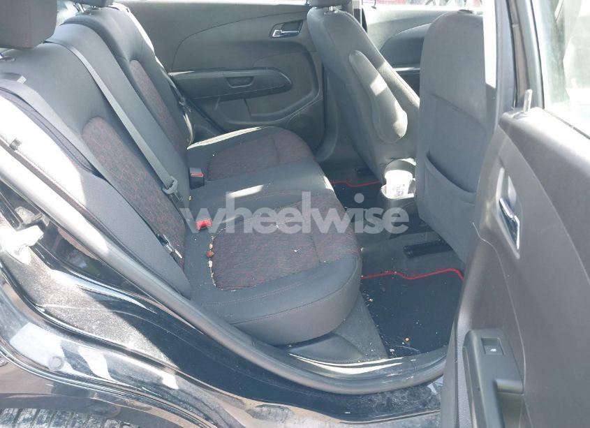 Photo 8 of 2020 Chevrolet Sonic FWD LT (VIN 1G1JD5SB7L4144316)