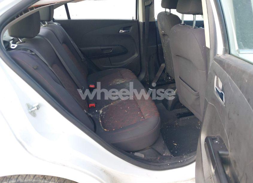 Photo 8 of 2020 Chevrolet Sonic FWD LT (VIN 1G1JD5SB8L4106447)