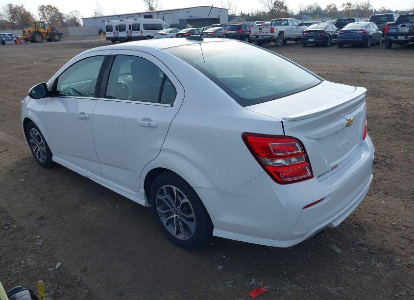 Photo 3 of 2017 Chevrolet Sonic LT AUTO (VIN 1G1JD5SB9H4171251)