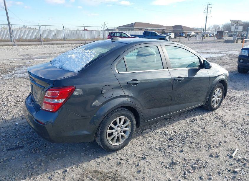 Photo 4 of 2019 Chevrolet Sonic LT AUTO (VIN 1G1JD5SB9K4146924)