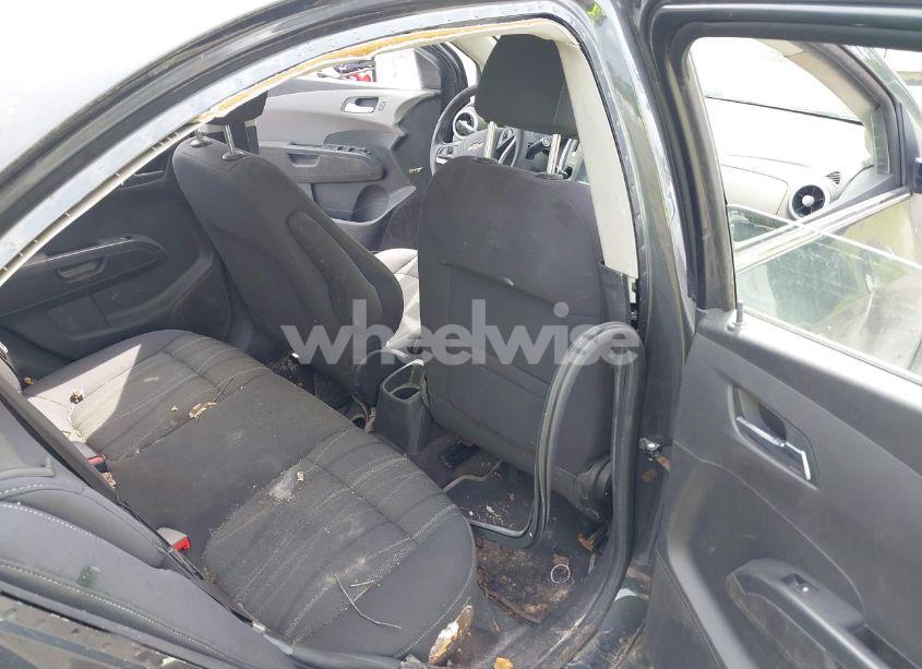 Photo 8 of 2017 Chevrolet Sonic LT AUTO (VIN 1G1JD5SBXH4102715)