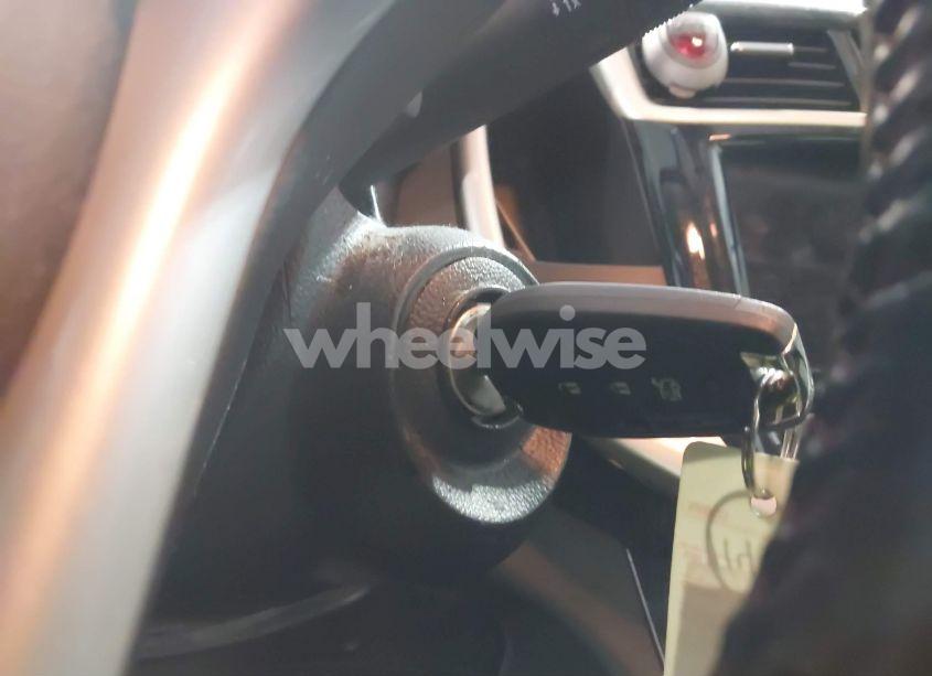 Photo 11 of 2019 Chevrolet Sonic LT AUTO (VIN 1G1JD5SBXK4114452)