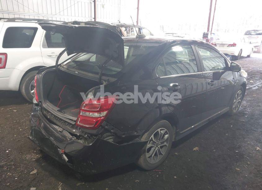 Photo 4 of 2019 Chevrolet Sonic LT AUTO (VIN 1G1JD5SBXK4114452)