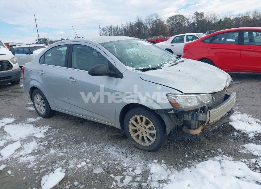 2020 Chevrolet Sonic FWD LT (VIN 1G1JD5SBXL4100973) main photo