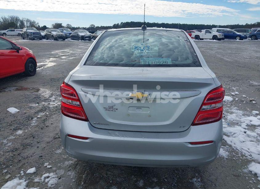 Photo 16 of 2020 Chevrolet Sonic FWD LT (VIN 1G1JD5SBXL4100973)