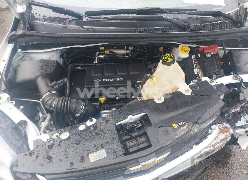 Photo 10 of 2020 Chevrolet Sonic FWD LT (VIN 1G1JD5SBXL4103842)