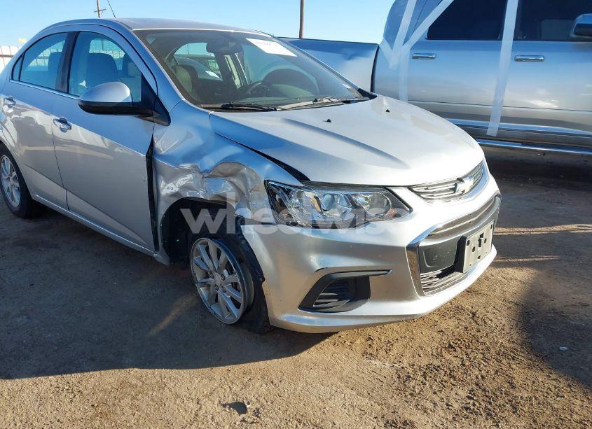 Photo 6 of 2020 Chevrolet Sonic FWD LT (VIN 1G1JD5SBXL4108118)