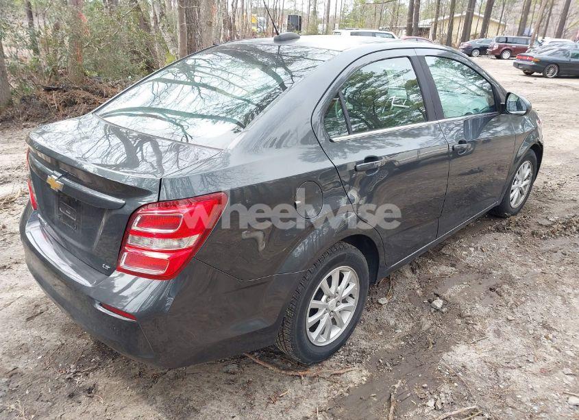 Photo 4 of 2017 Chevrolet Sonic LT AUTO (VIN 1G1JD5SG0H4134309)