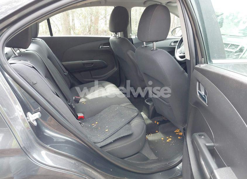 Photo 8 of 2017 Chevrolet Sonic LT AUTO (VIN 1G1JD5SG0H4134309)