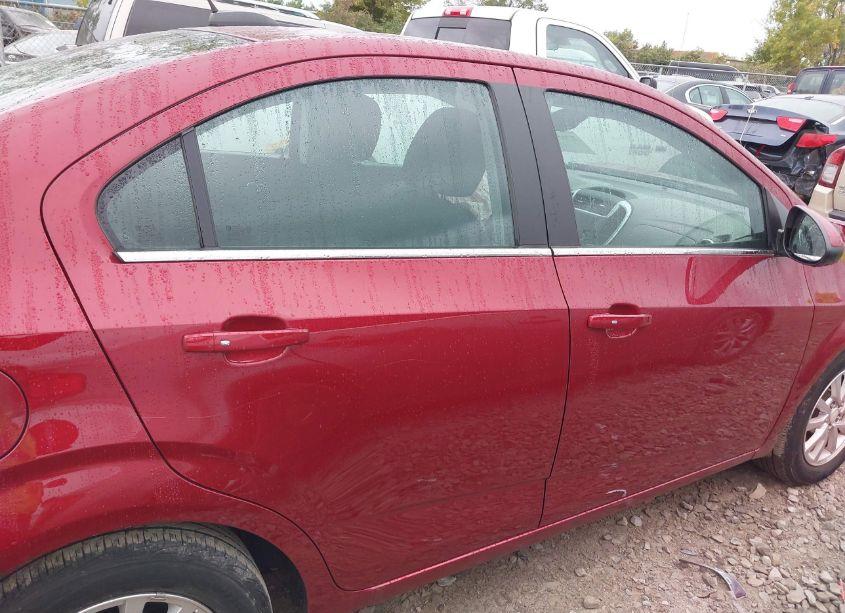 Photo 13 of 2018 Chevrolet Sonic LT AUTO (VIN 1G1JD5SG0J4127026)