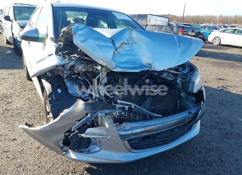 Photo 6 of 2017 Chevrolet Sonic LT AUTO (VIN 1G1JD5SG1H4107832)