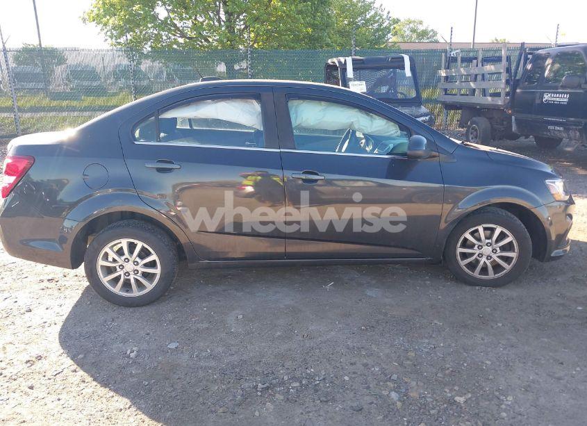 Photo 13 of 2017 Chevrolet Sonic LT AUTO (VIN 1G1JD5SG1H4126767)