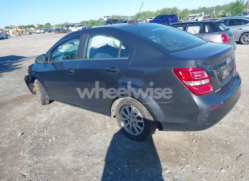 Photo 3 of 2017 Chevrolet Sonic LT AUTO (VIN 1G1JD5SG1H4126767)