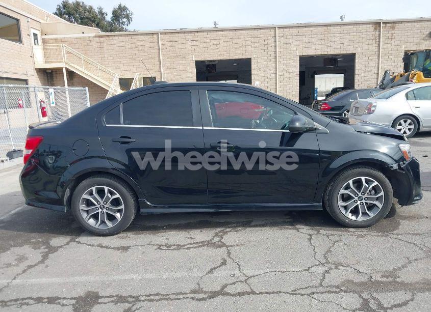 Photo 13 of 2018 Chevrolet Sonic LT AUTO (VIN 1G1JD5SG1J4117301)