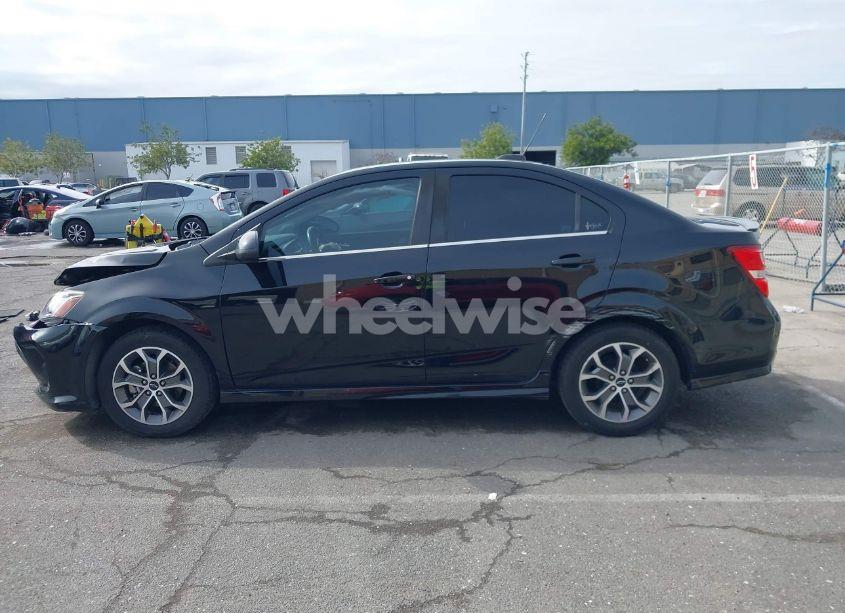 Photo 14 of 2018 Chevrolet Sonic LT AUTO (VIN 1G1JD5SG1J4117301)