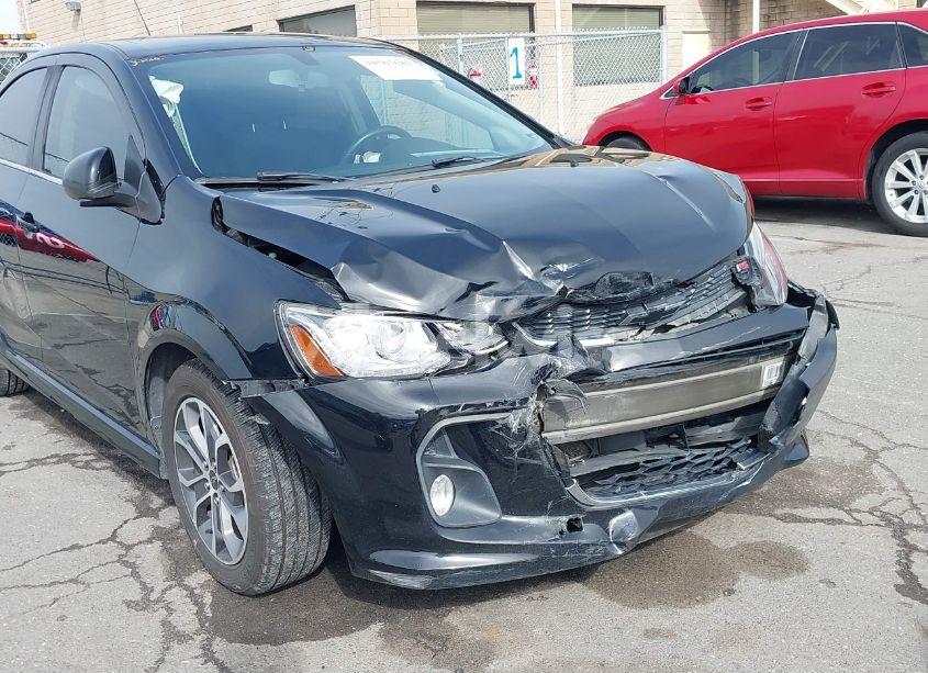 Photo 6 of 2018 Chevrolet Sonic LT AUTO (VIN 1G1JD5SG1J4117301)