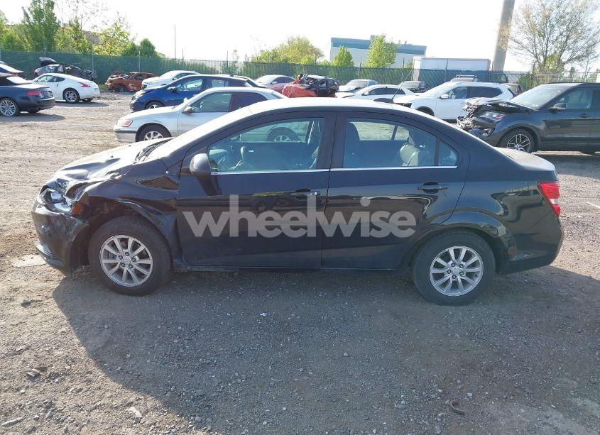 Photo 15 of 2018 Chevrolet Sonic LT AUTO (VIN 1G1JD5SG2J4117386)