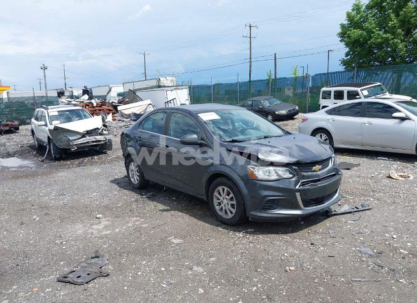 2017 Chevrolet Sonic LT AUTO (VIN 1G1JD5SG5H4148271) main photo