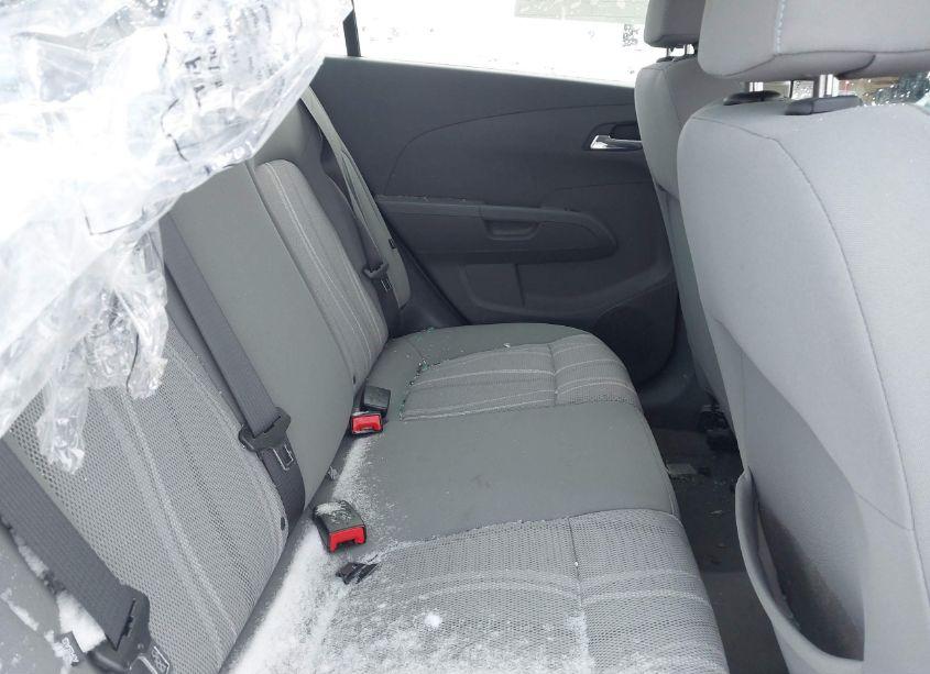 Photo 8 of 2017 Chevrolet Sonic LT AUTO (VIN 1G1JD5SG6H4112377)