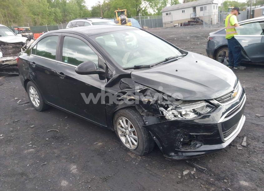 2018 Chevrolet Sonic LT AUTO (VIN 1G1JD5SG7J4117061) main photo