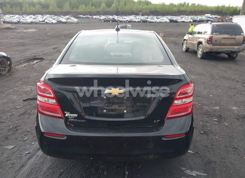 Photo 16 of 2018 Chevrolet Sonic LT AUTO (VIN 1G1JD5SG7J4117061)